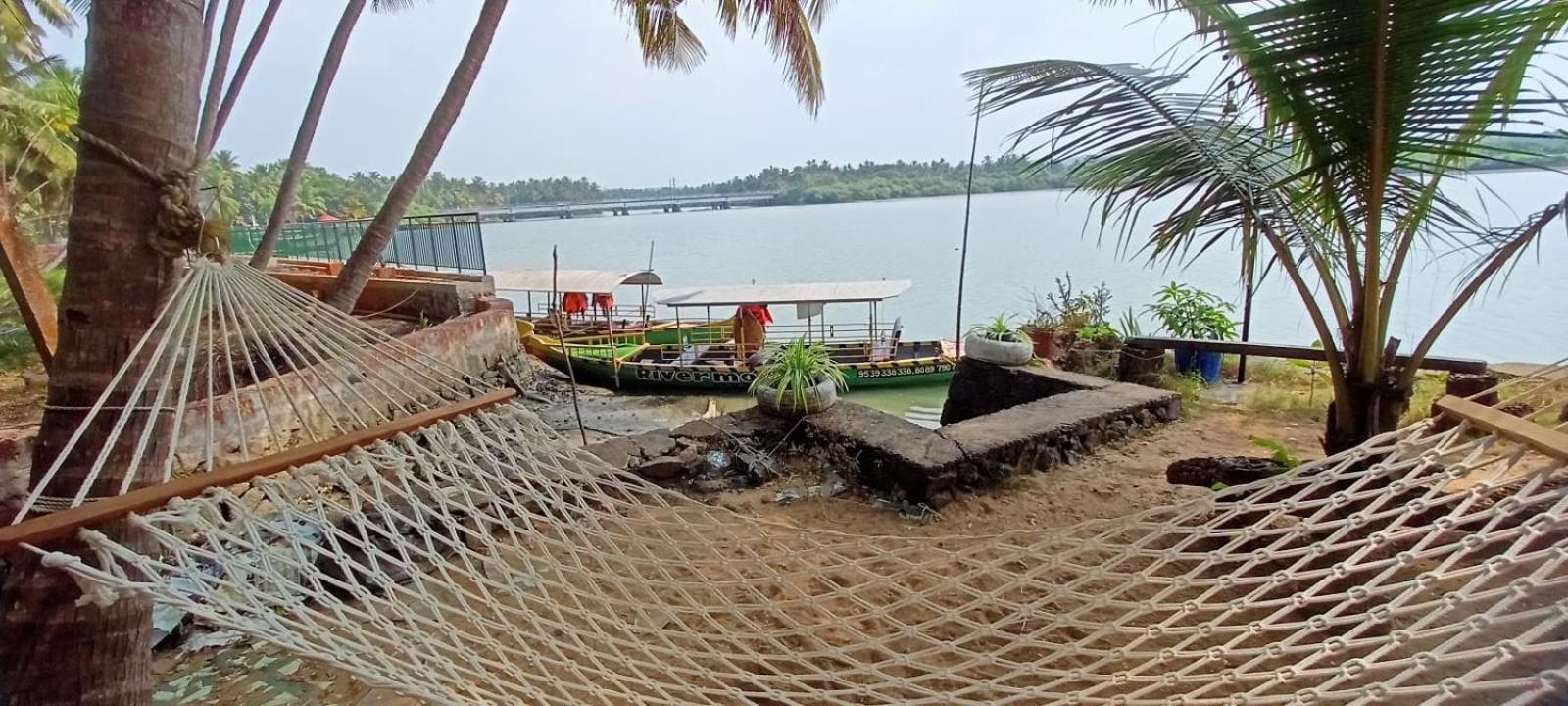 Green Island Homestay Riverside Kozhikode Exterior foto